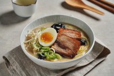 [1+1] 하코야 하카타 차슈 돈코츠라멘 452g 2인분,총 2팩 일본 라면 : LF Food