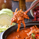 압구정본가 매콤 무뼈 국물닭발 500g : 압구정본가불닭발