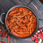 압구정본가 매콤 통뼈 국물닭발 800g : 압구정본가불닭발