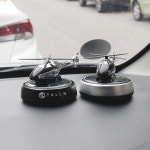 톨른 차량용 무소음 태양열 헬리콥터 방향제 : 티커벨