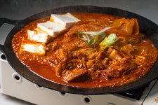 국내산 돼지갈비 듬뿍 묵은지 김치찜 캠핑 : 무등산식당