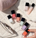 Chanel 샤넬 2022 여름한정판 네일폴리쉬 르베르니 931호 문쉘 Moon Shell : 원더러스트