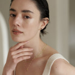 [네이버 단독][스테이잼] 14K 18K 미니 하트 오닉스 원터치 귀걸이 : 스테이잼