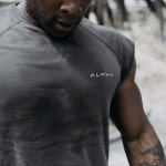 ALPHA 알파 로메로 민소매 나시 티셔츠 날컷팅 짐웨어 남자 헬스복 상의 : 머슬립