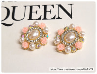 장미진주장식 : 하양여우