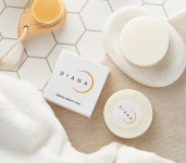 [1+1+1] [소진시 종료]DIANA 디아나 미네랄 미용비누 110g 천연오일 피부에 순한 올인원 클렌징바 샤워비누 : 신영메딕스