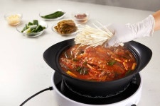 토란듬뿍 메기매운탕 2인분 보리고추장 양념 : 백년식당 효령매운탕