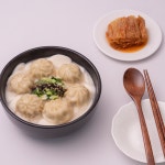 보영만두 사골 고기 떡만둣국 2인분 떡만두국 밀키트 캠핑 음식 국물요리 맛집택배 : 보영온라인공식몰