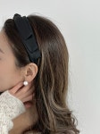 핸드메이드 3단 입체 리본 헤어밴드 공단 머리띠 고급 새틴 : 모노플로르