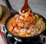 50년전통 원조 부산동래할매 명물 조방낙지 소문난 맛집 간편식 낙지볶음 낙곱새 밀키트 800g : 부산조방낙지