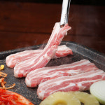 한돈 삼겹살 1kg 국내산 돼지고기 냉장 1등급이상 : 주식회사두드림