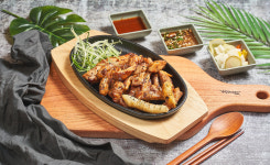 초벌 숯불닭갈비 춘천 철판 캠핑음식 간편조리 반찬 닭가슴살대체육 다이어트 1인포장 : 서가직화고기