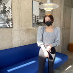 릴리 퍼프 스퀘어넥 티셔츠 : 프롬한
