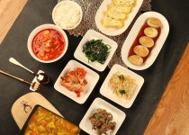 어린이식단, 맵지않은구성, 집밥, 반찬세트, 건강하고  맛있는, 엄마가 해준 느낌의 매일 다른메뉴로 구성된어린이세트, 2인분에서 3인분정도의... 