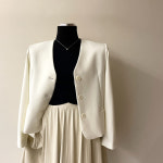 [J0721] 데일리수잔 노카라 브이넥 루즈핏 숏 자켓 (어깨패드) : 수잔클로젯