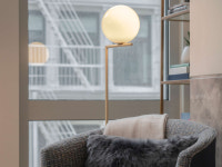 FLOS IC Floor 플로스 아이씨 플로어 장스탠드 무드등 카페 인테리어 수입 조명 : 더몰스토어