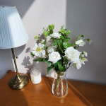 스프레이장미 열매그린잎 조화 화병꽂이 - 화이트그린 조화꽃다발 : 피오리레 플라워