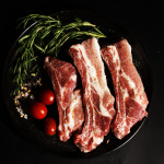 돈대갈비 1kg 국내산 한돈 냉장 돼지 통갈비 포갈비 생 갈비 구이용 찜용 돼지 생갈비 : 푸드캠핑