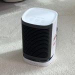 트리아이나 미니 전기 온풍기 아기 캠핑 욕실 원룸 책상 발 저전력 소형 히터 트리안 : 소비 요정