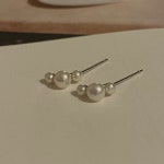 실버 925 미니 볼륨 진주 트리플 하객룩 은 귀걸이 : 블룸드