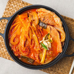 이채밀 발효묵은지 생고기 김치찜 밀키트 2-3인 : 이채밀