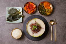 고령군 최초 백년가게 고령금산한우 곰탕 4인분 500g x 4팩 : 고령금산한우