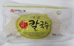 맛있는  잘 불지않는 마포생면칼국수 1.5kg 면넓이0.5cm(전문점용) : 늘푸른 유통
