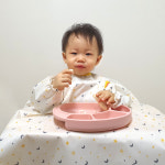 아기 초기 이유식 턱받이 유아 방수 앞치마 식탁일체형 자기주도 긴팔 전신 : 더제이스토어