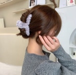 예쁜 겨울 토끼털 퍼 털 긴 머리 헤어 대형 올림머리 집게핀 : 글로비스에스