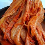자연숙성 김치찜용 새콤달콤 전라도 묵은지 1kg 요리 익은 포기 : 유니스마일