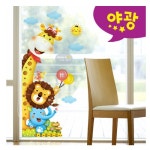 유치원입구꾸미기스티커 uni-F 2207 기린_현관문,아이방,유리창,벽지위에/양쪽면이 같아요 : 나무자전거몰