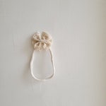 프롬제이 니트리본밴드 유아 여아 돌 백일 50일촬영의상 아기헤어밴드 : 또이또이네