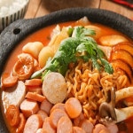 [라면사리 무료] 30년 장인 손맛 얼큰한 송탄 부대찌개 700g 2인분 부대찌게 밀키트 : 베니비디