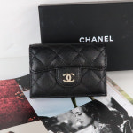 샤넬 클래식 캐비어 3단 반지갑 AP0230-Y33352-C3906 : LORIAN