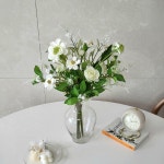 라넌큘러스 스카비오사 조화 화병꽂이 - 생화같은 조화 장식 카페 인테리어 : 피오리레 플라워