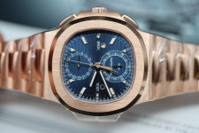 파텍필립 노틸러스 5990 로즈골드 : 드림워치 by 롤리커버