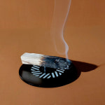 카퓸 팔로산토 스머지스틱 아로마 허브 천연 실내 방향제 알루미늄 블랙 받침대 세트 : 카퓸