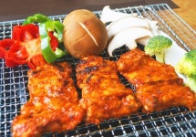 춘천 숯불닭갈비 1kg  2개 - 뼈가 한개 붙어있어 뜯는 재미가 있는 양념 왕갈비 : 오도푸드서비스