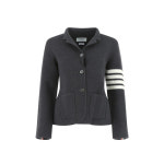 톰브라운 4바 스트라이프 메리노 울 자켓 다크그레이 여성 FKJ042A 00014 025 : 메종파르코