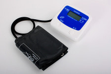 메디텍 자동 전자혈압계 MD-650 : 통일메디컬