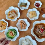 화이트 플라워 찬기 꽃모양 반찬그릇 공기 대접 : 벨롱벨롱 잡화점