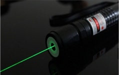 초강력 레이저 몬스터 손전등 랜턴 2만루멘 LED 후레쉬 휴대용  뜨거운 강력한 군사 : 문전성시종서방네