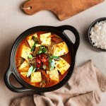 김치찌개 밀키트 돼지찌개 2인분 560g 국물 간편식 한식 캠핑 : 복만네쇼핑