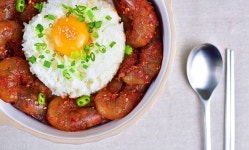 [국산 왕새우 간장새우장/양념새우장]수제로 까서 머리 내장까지 살렸어요 : 목포반찬 게미지다