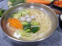 착한수제비 4인분 밀키트(반죽+육수소스+야채3종) : 홍익식품