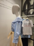 [DEWL] 언발단추포인트 7부 오프숄더 셔츠 L232MSC059 : 뉴코아 강남점 듀엘