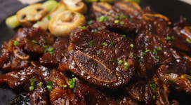 26년 맛집 꽃갈비 LA 이동 양념 소 갈비 1kg 캠핑 밀키트 : 초가1999
