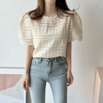 [무배]몰리 넥포인트 루즈핏 펀칭 레이스 퍼프 블라우스 : 데일리 블로썸