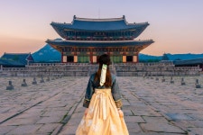 [단독여행] 외국인 서울시티투어 S (경복궁 북촌 조계사 인사동 여의도유람선 한정식) : 주식회사 리드유어트립