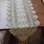 플리마켓테이블보 행사용테이블보 크로 셰 뜨개질 테이블 러너 수제 크로 셰 레이스 테이블 러너 많은 크기 사 가능 : 자니워니2